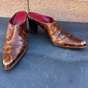 Donald J Pliner Mules “Perlie” Western Designer Leather Heels Slides Shoes Sz 8M